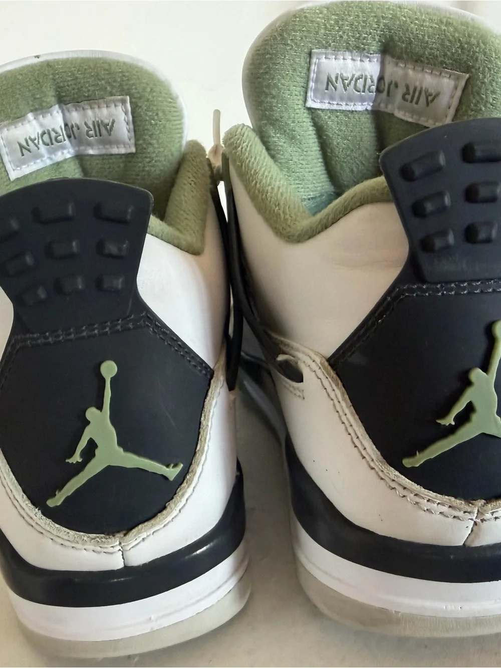Air Jordan 4 Retro Seafoam Size 5 Brand:Air Jordan